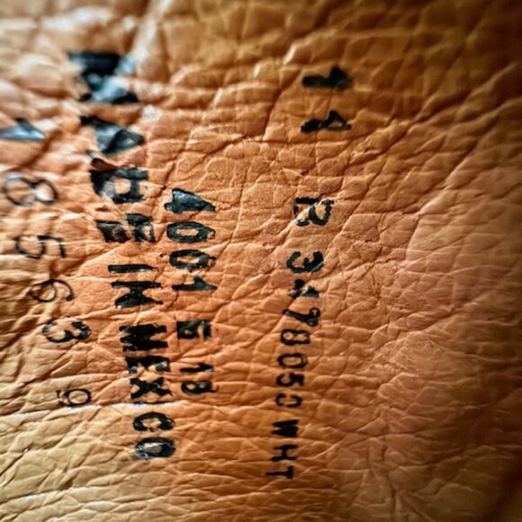 Frye Demi white asymmetrical zip bootie size Womens 11 EUC - Picture 9 of 10